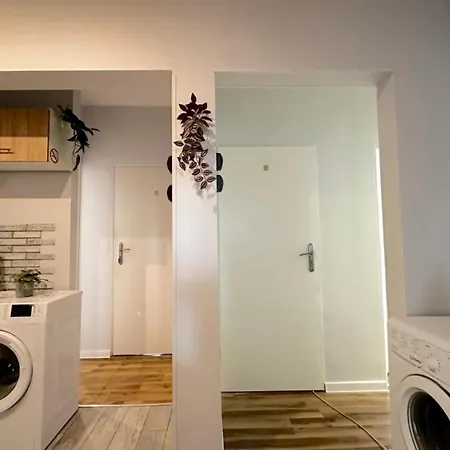 Morska Water Massage 4 * Гдыня